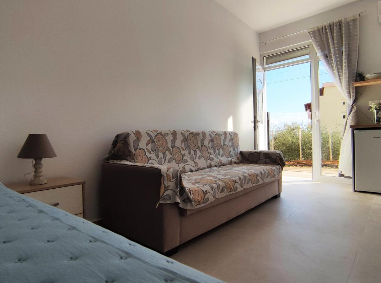 Ionia Apartments Sarandë Exteriör bild